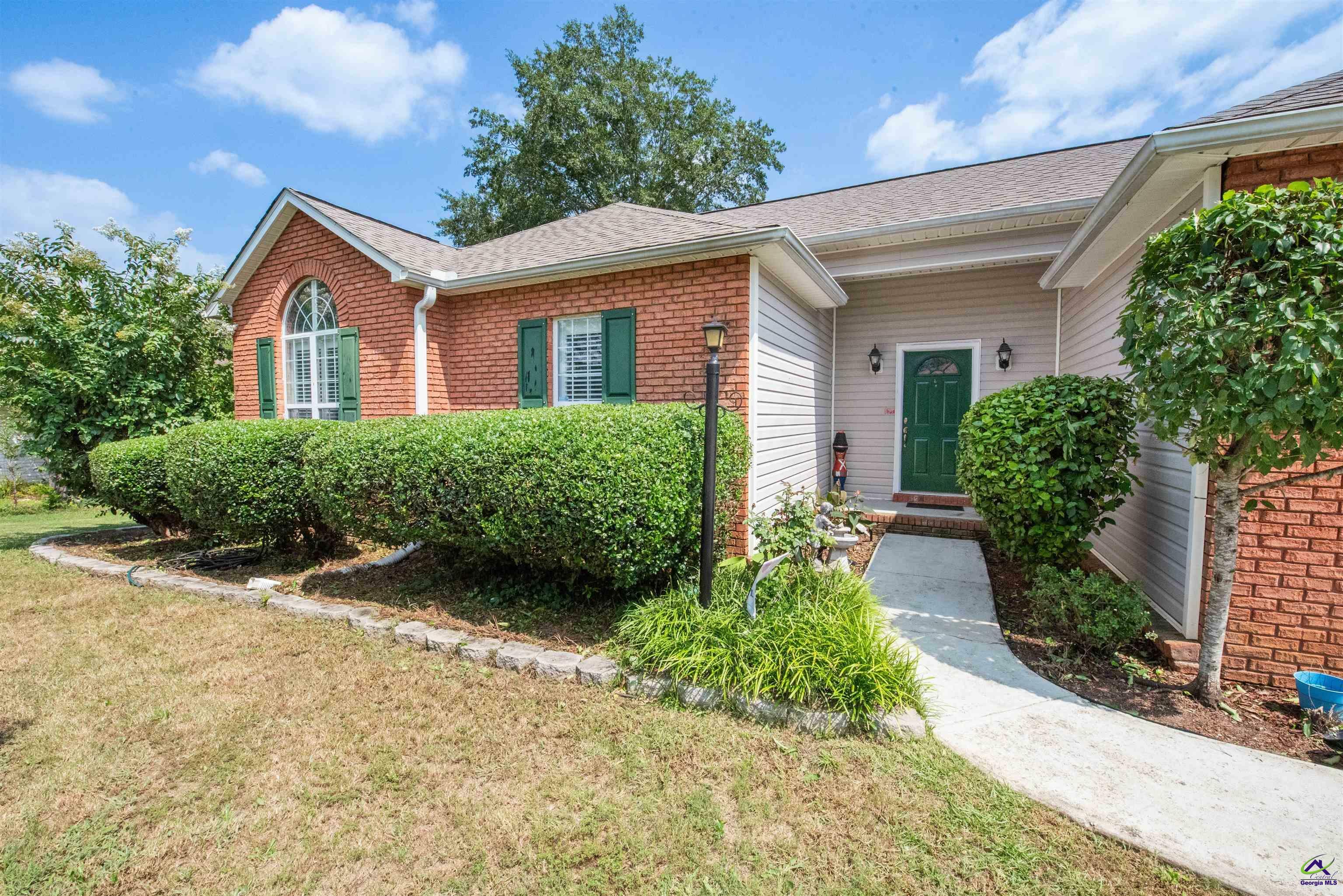 Property Photo:  115 Silver King Court  GA 31005 