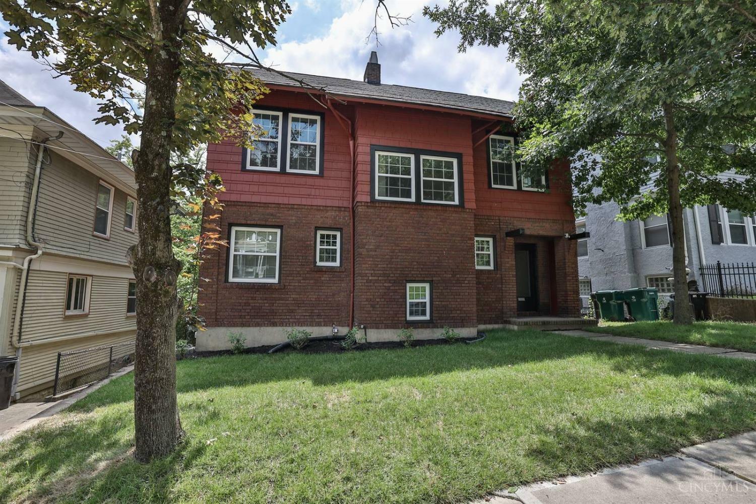 223 Woolper Avenue  Cincinnati OH 45220 photo