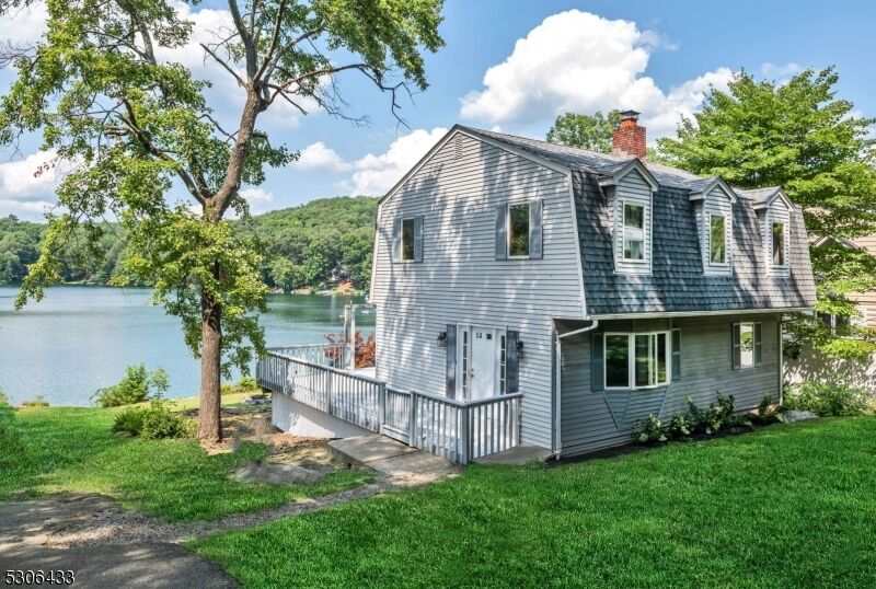 Property Photo:  39 Upper Lakeview Ave  NJ 07456 