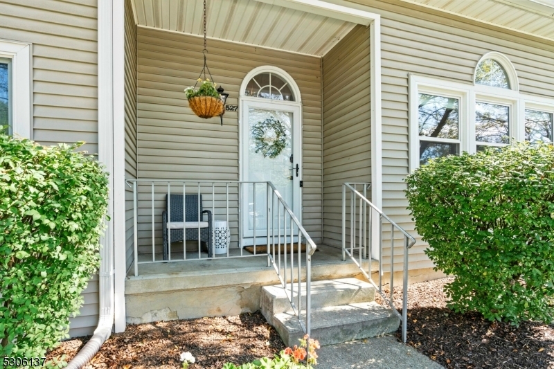 Property Photo:  527 Faulkner Dr  NJ 07840 