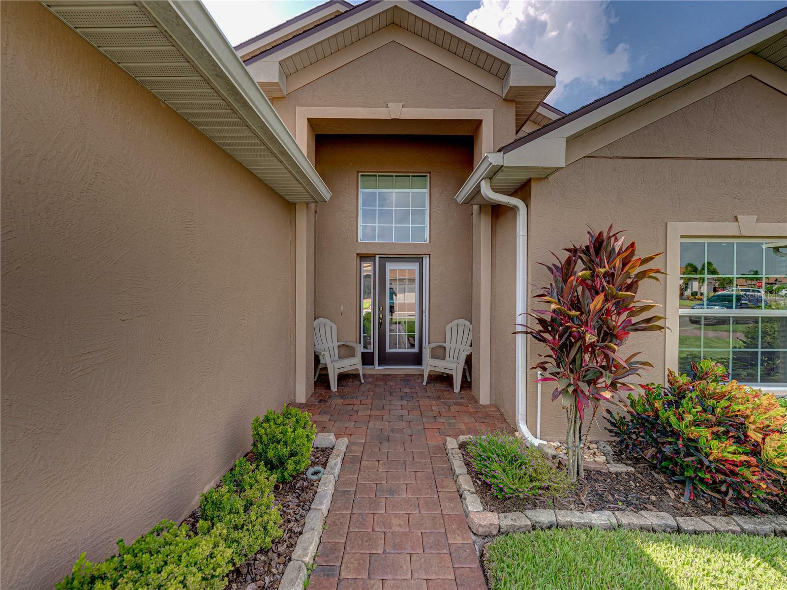 Property Photo:  1013 Sawgrass Drive  FL 33884 