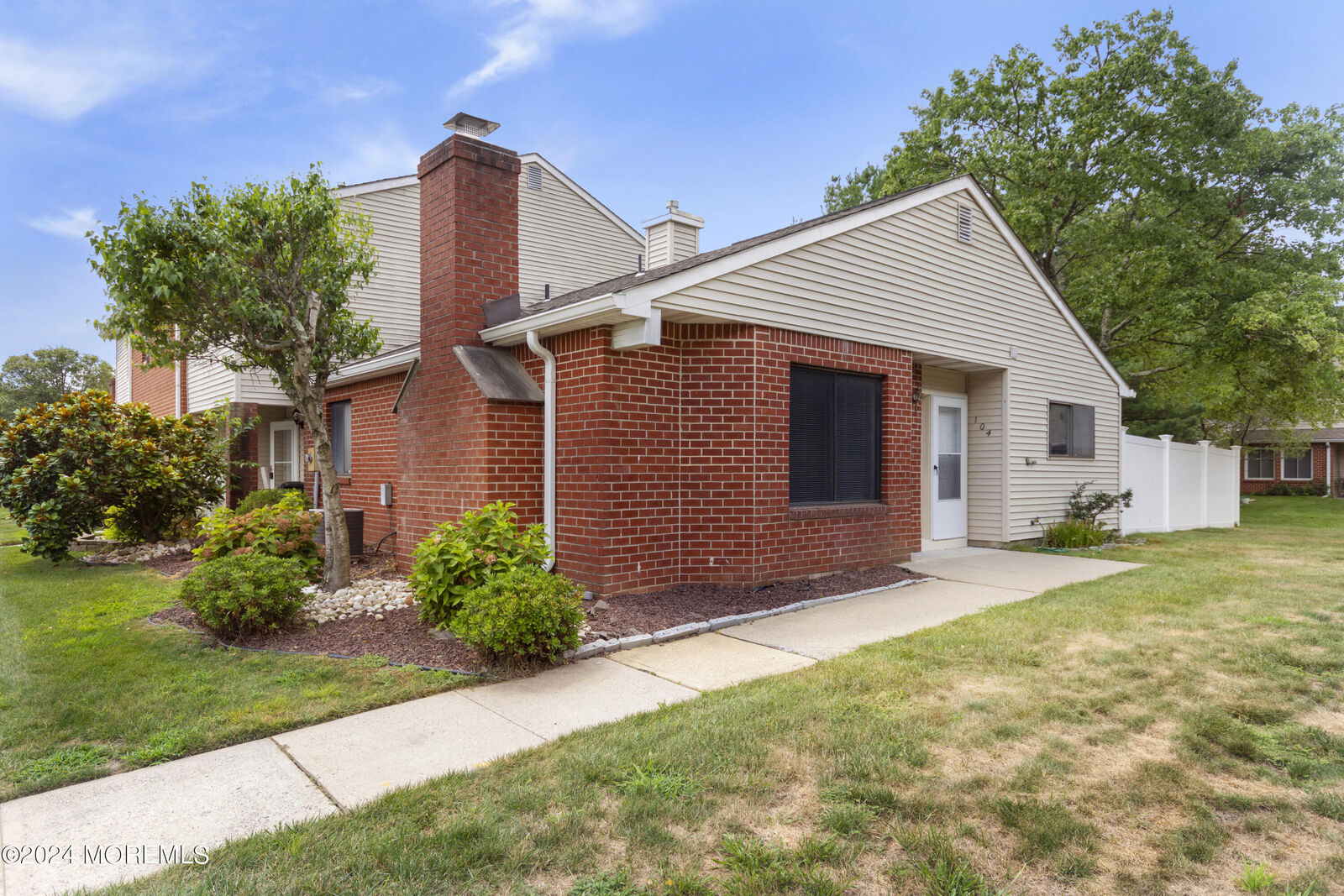 Property Photo: 104 Nightingale Court NJ 08857