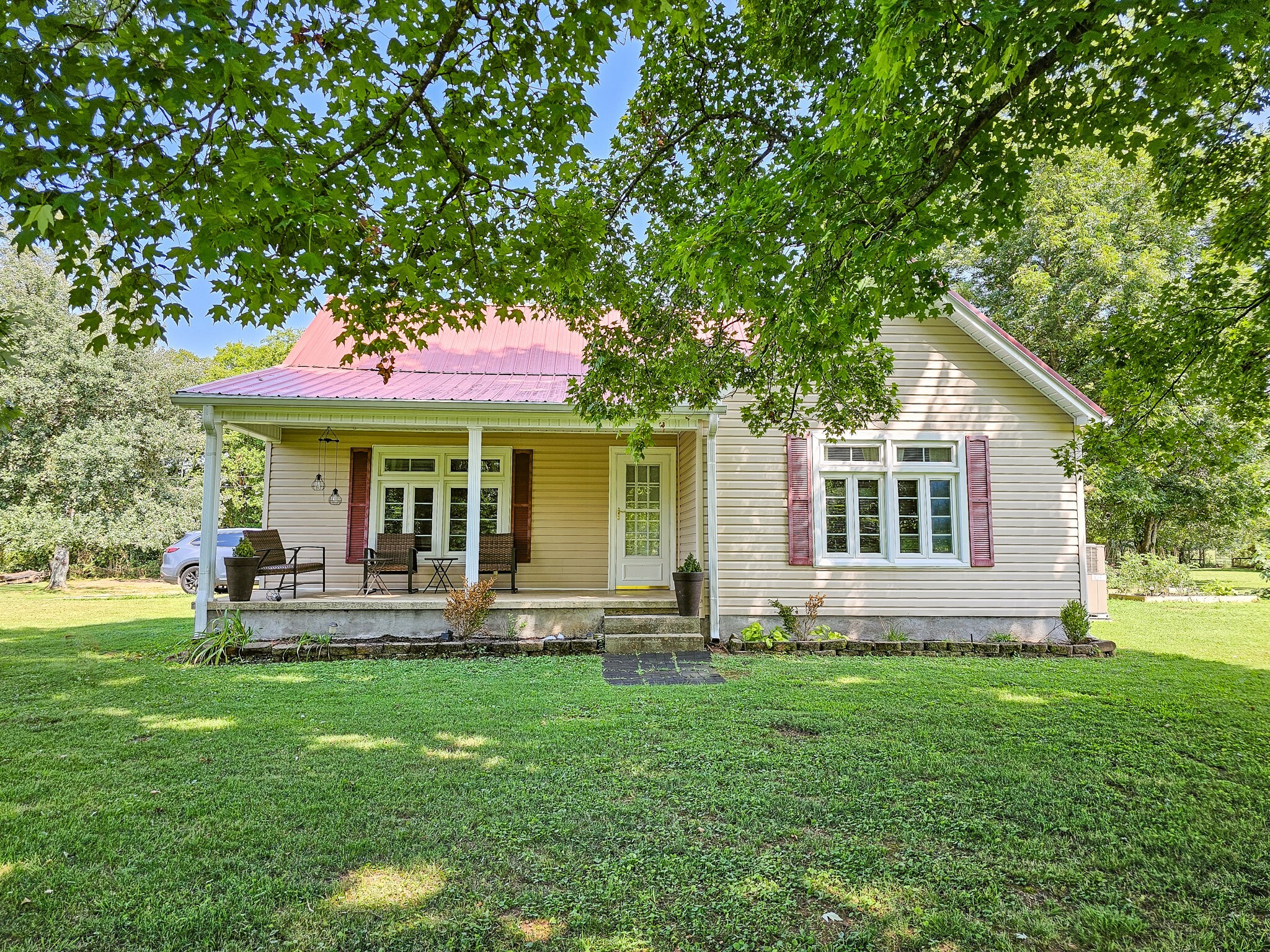 Property Photo:  330 Sims Spring Rd  TN 37160 