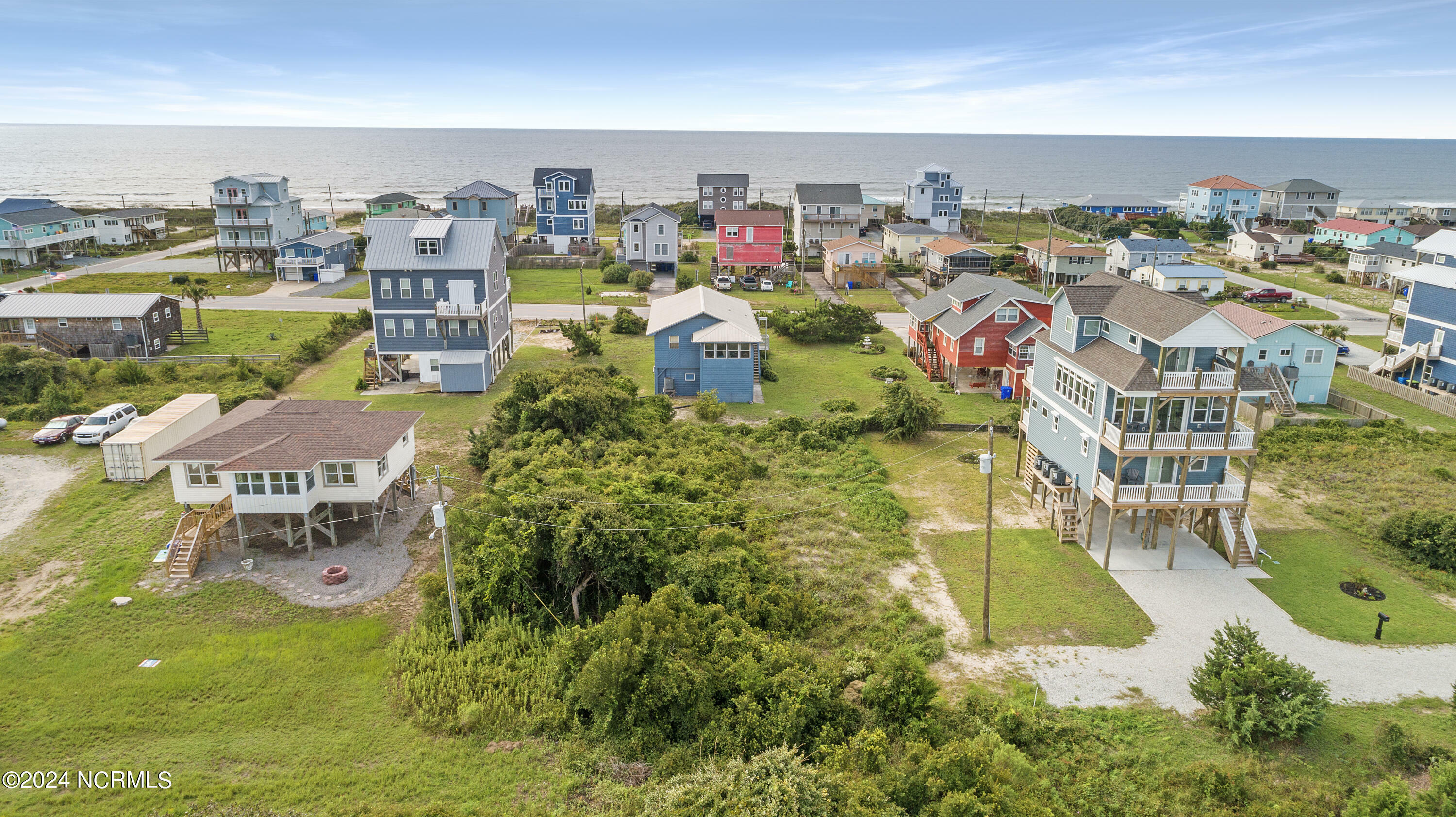 Property Photo:  3124 Topsail Avenue  NC 28460 