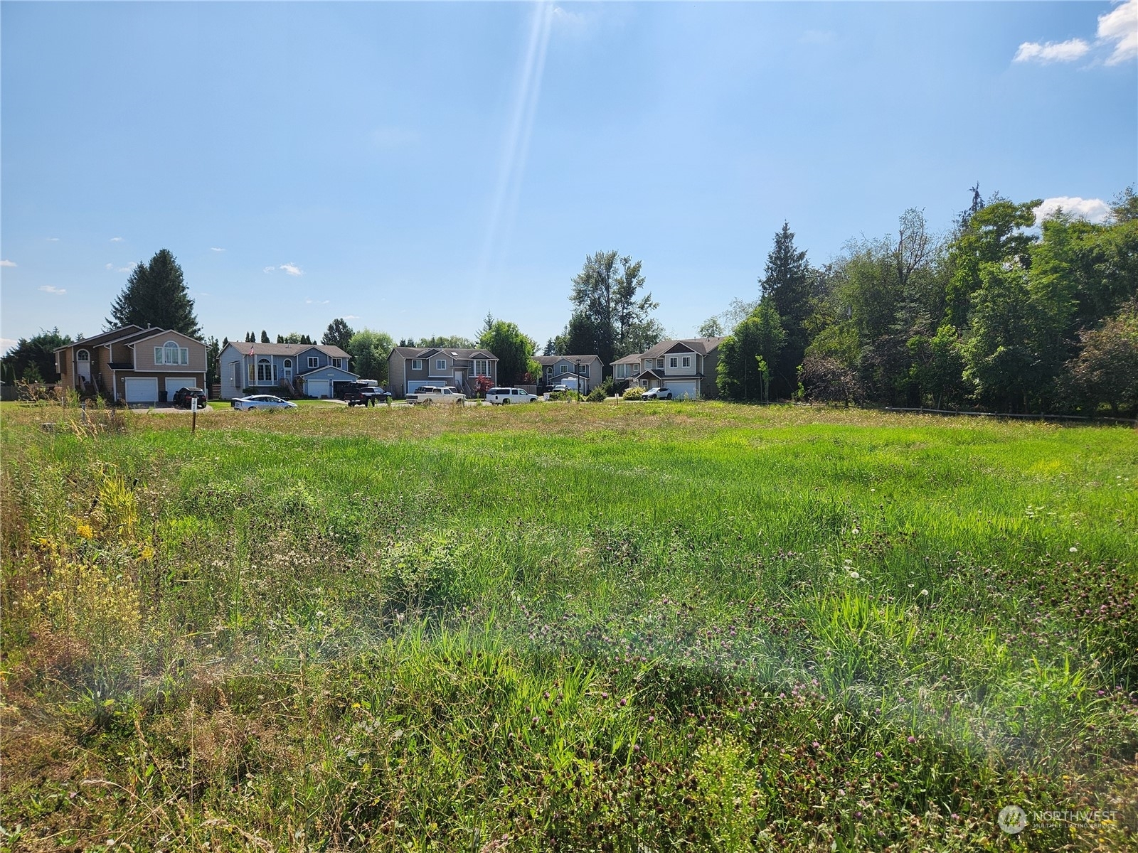 Property Photo: 407 E 2nd WA 98276