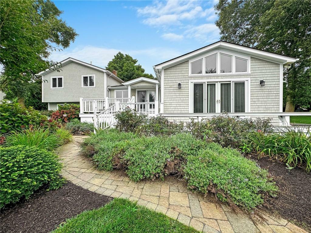 Property Photo:  36 Bonnet View Drive  RI 02882 