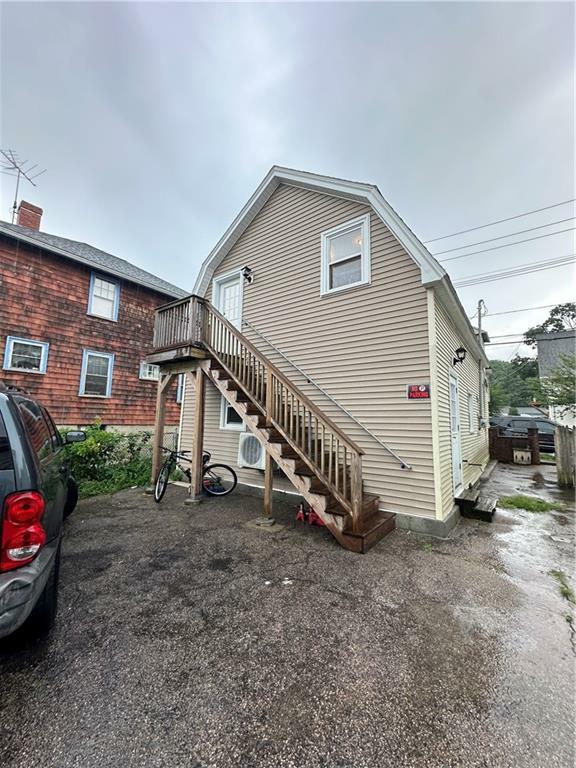 Property Photo:  158 Roger Williams Avenue 2nd Fl  RI 02916 