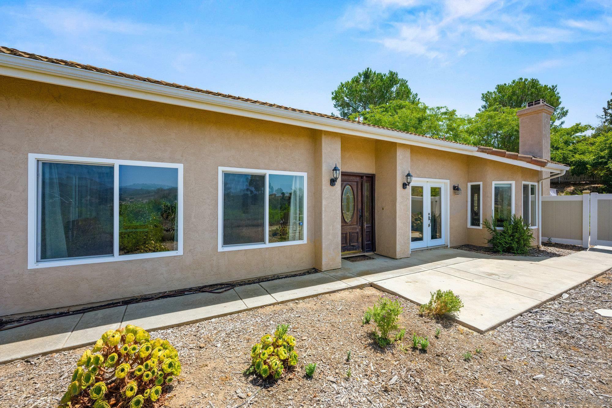 Property Photo: 175 Bahia Lane CA 92026
