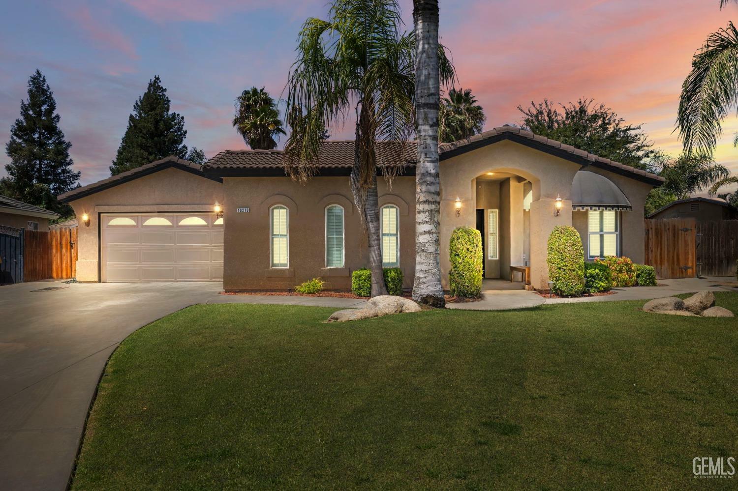 Property Photo:  10210 Dorsey Court  CA 93312 