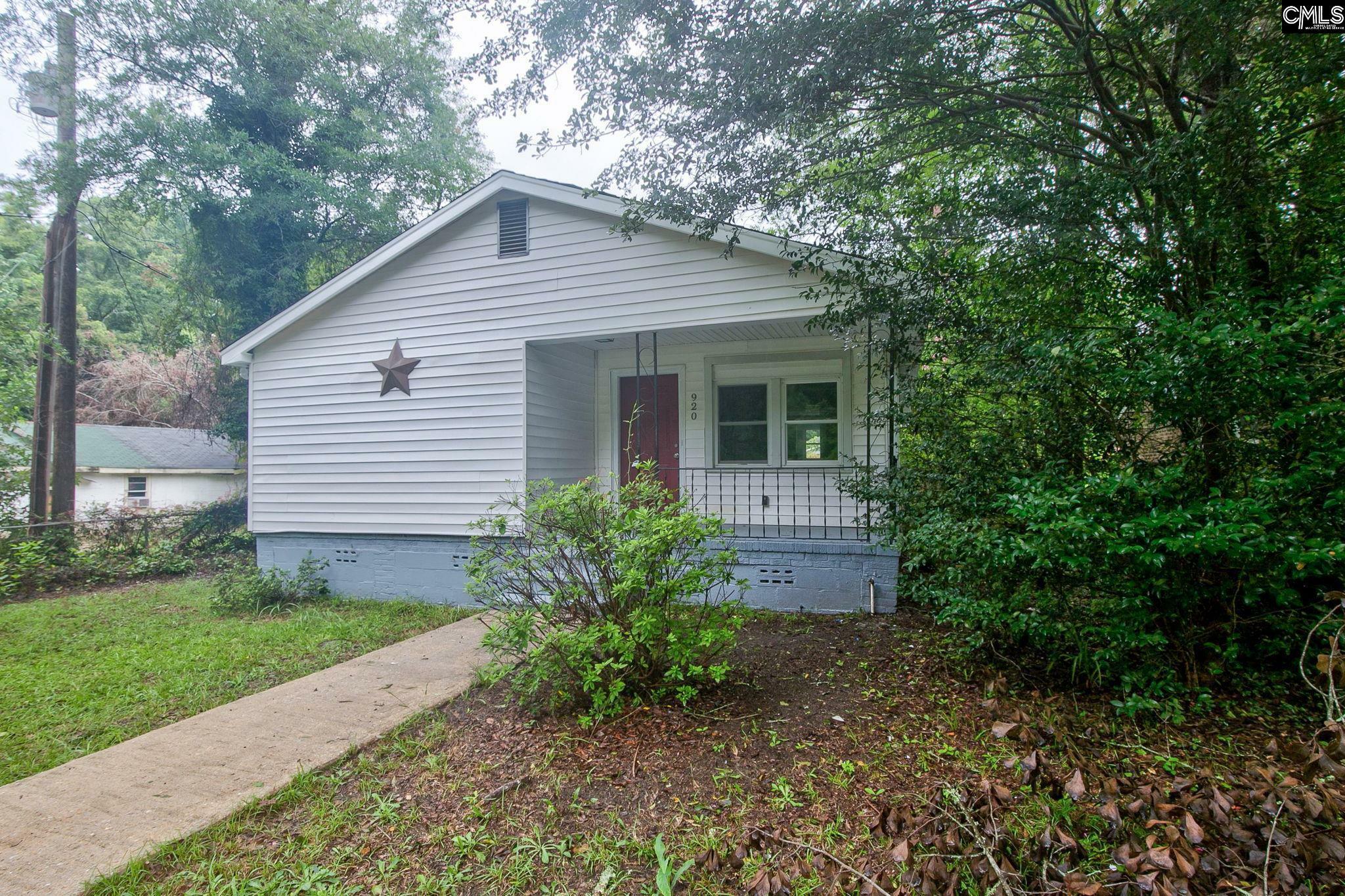 Property Photo:  920 Chesnut  SC 29020 