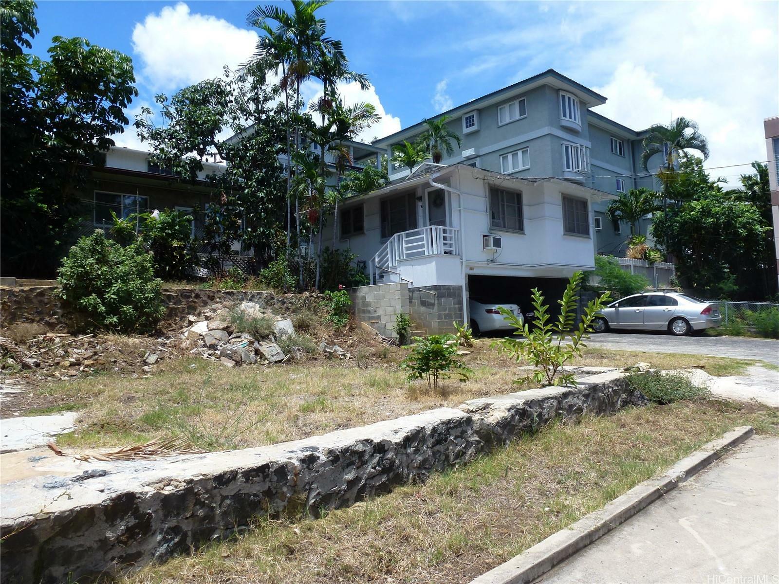 Property Photo:  962 Spencer Street  HI 96822 