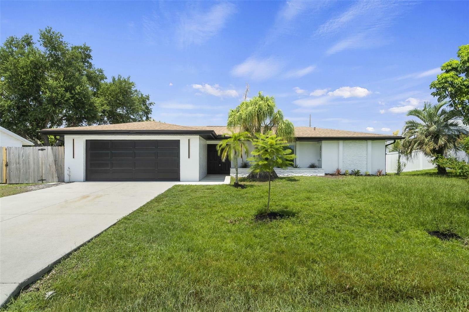 Property Photo:  234 Seminole Boulevard NW  FL 33952 