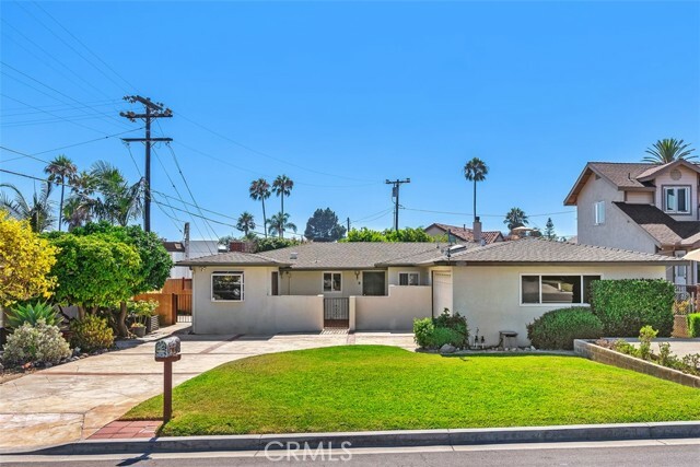 Property Photo:  34881 Calle Del Sol  CA 92624 