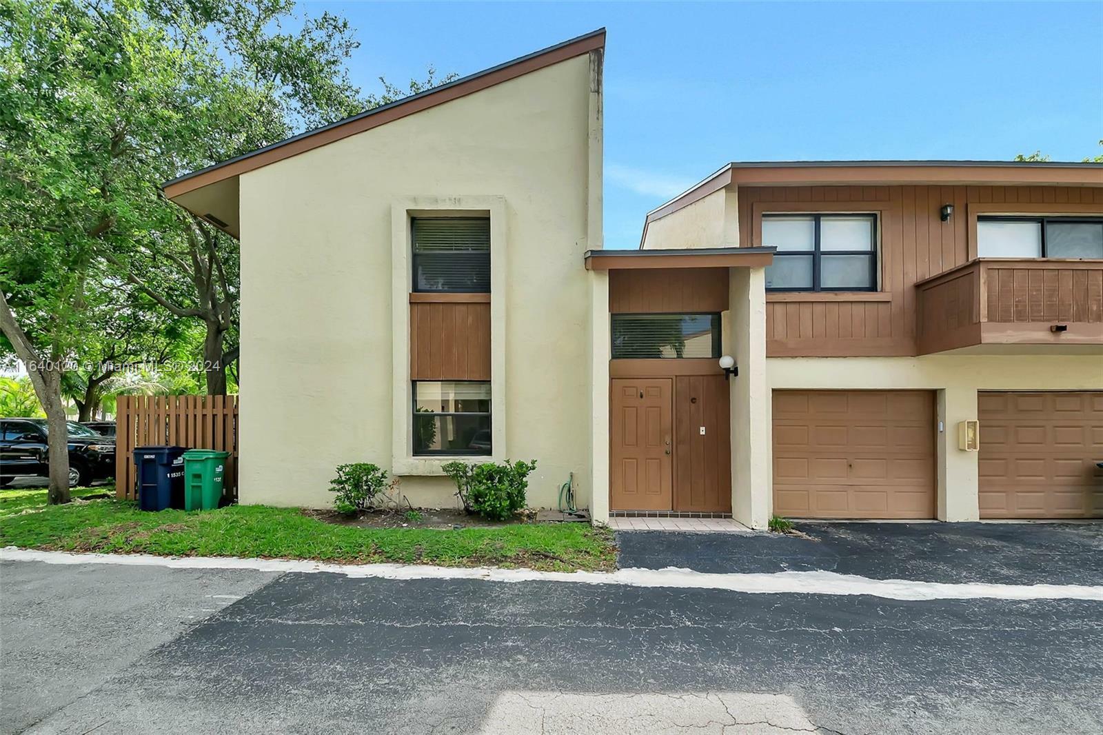 Property Photo:  11535 SW 109th Rd 22-C  FL 33176 