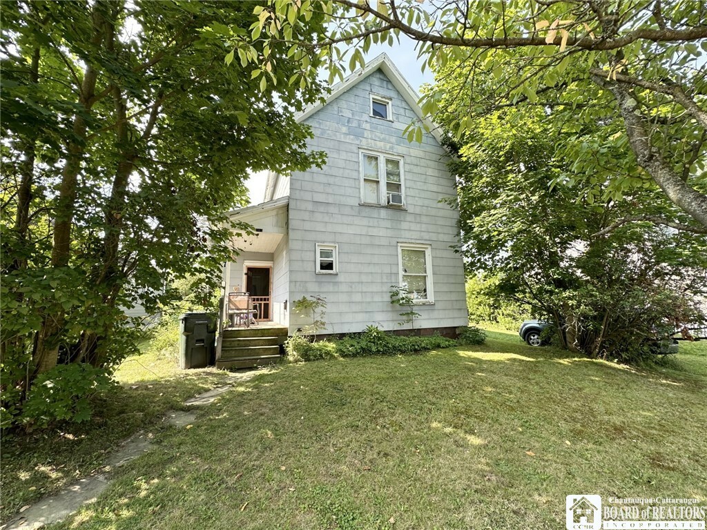 307 Summit Avenue  Jamestown NY 14701 photo