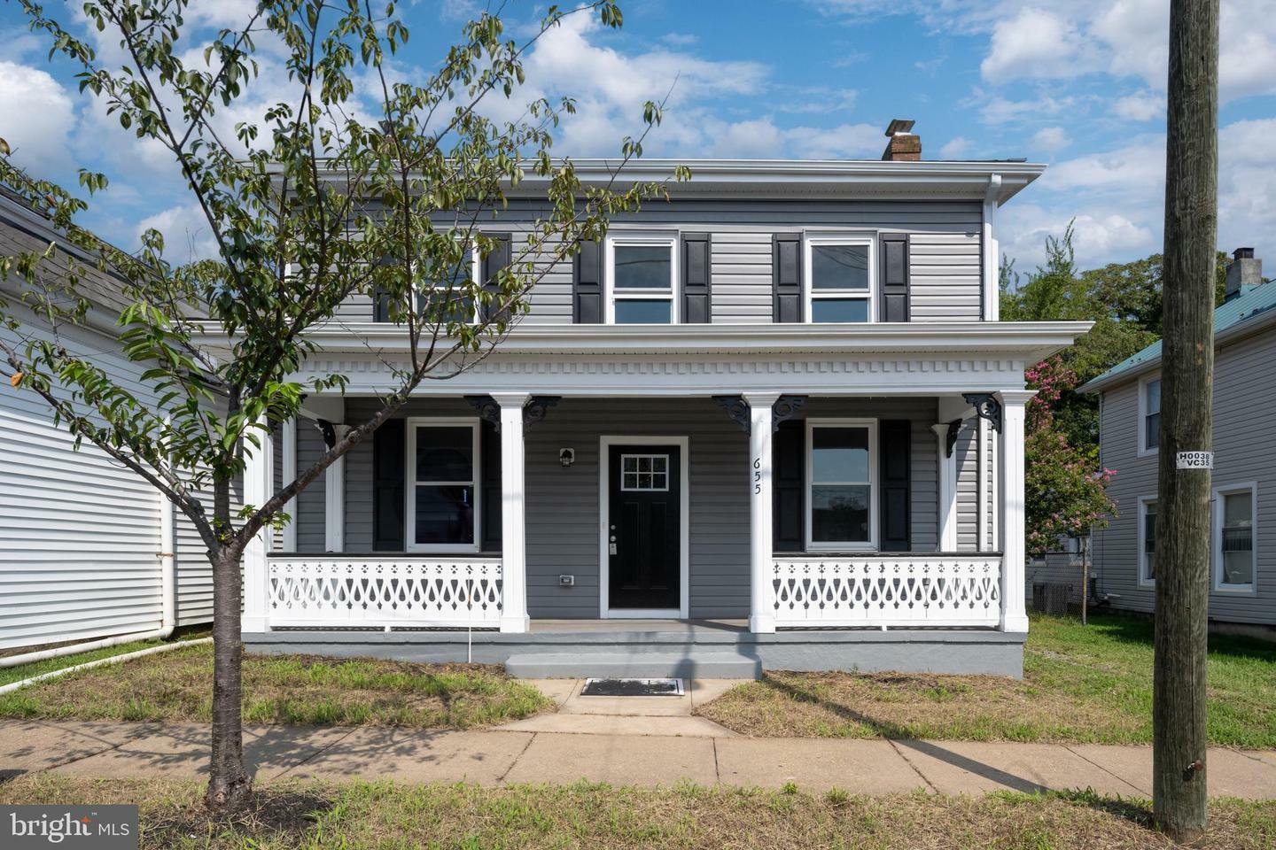 Property Photo:  655 Lafayette Boulevard  VA 22401 