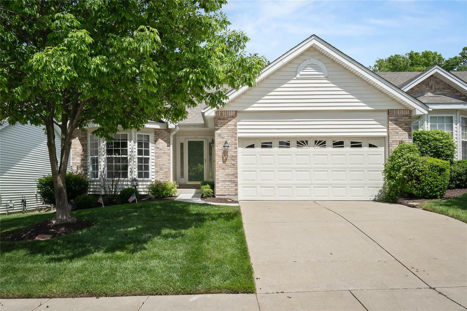 Property Photo:  46 N Trumbull Circle 37A  MO 63301 