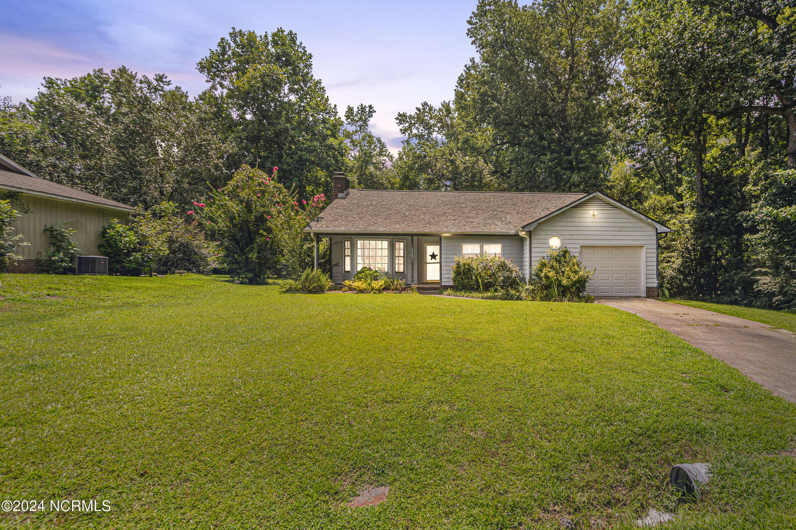 Property Photo: 216 Sabrina Court NC 28540