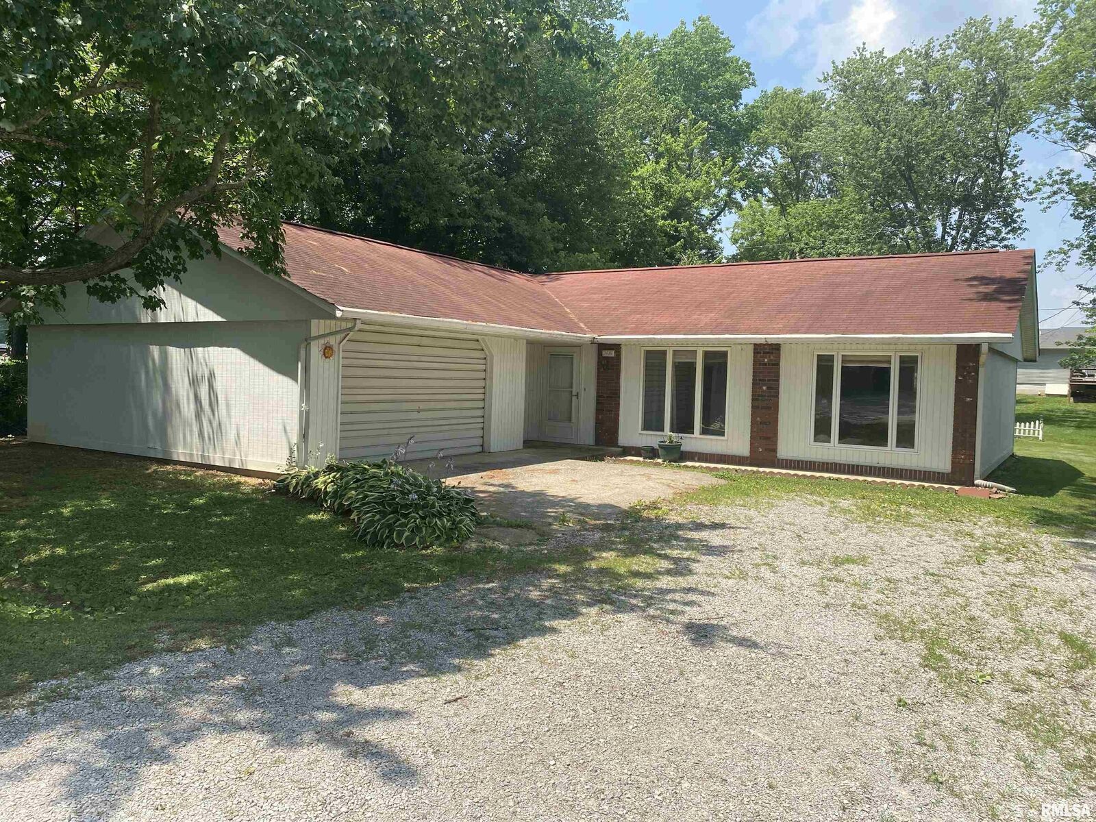 Property Photo:  2414 Doris Street  IL 62966 