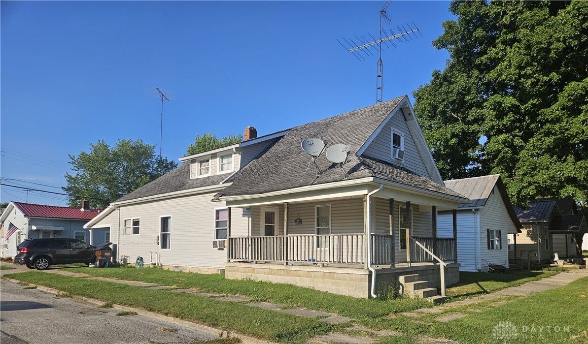 Property Photo: 316 W Weller Street OH 45303