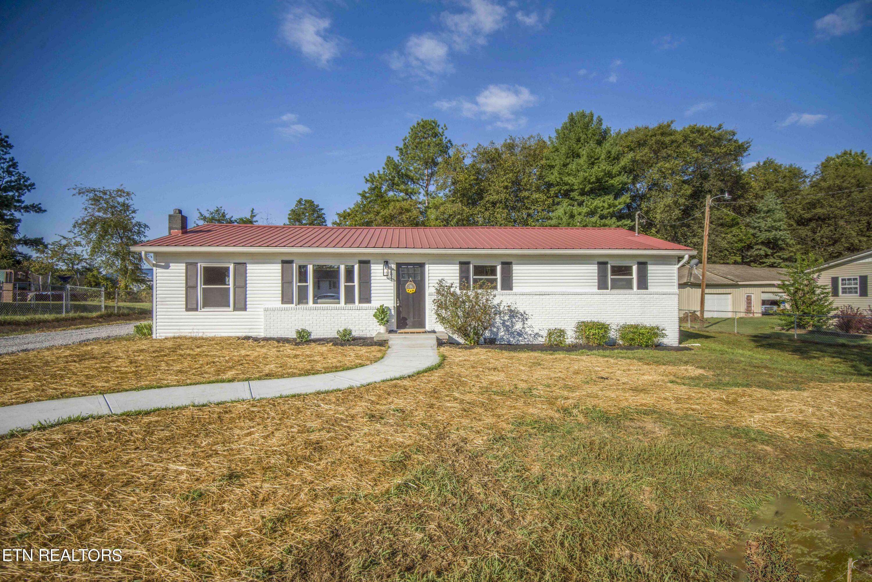 Property Photo:  814 Lafollette Drive  TN 37801 