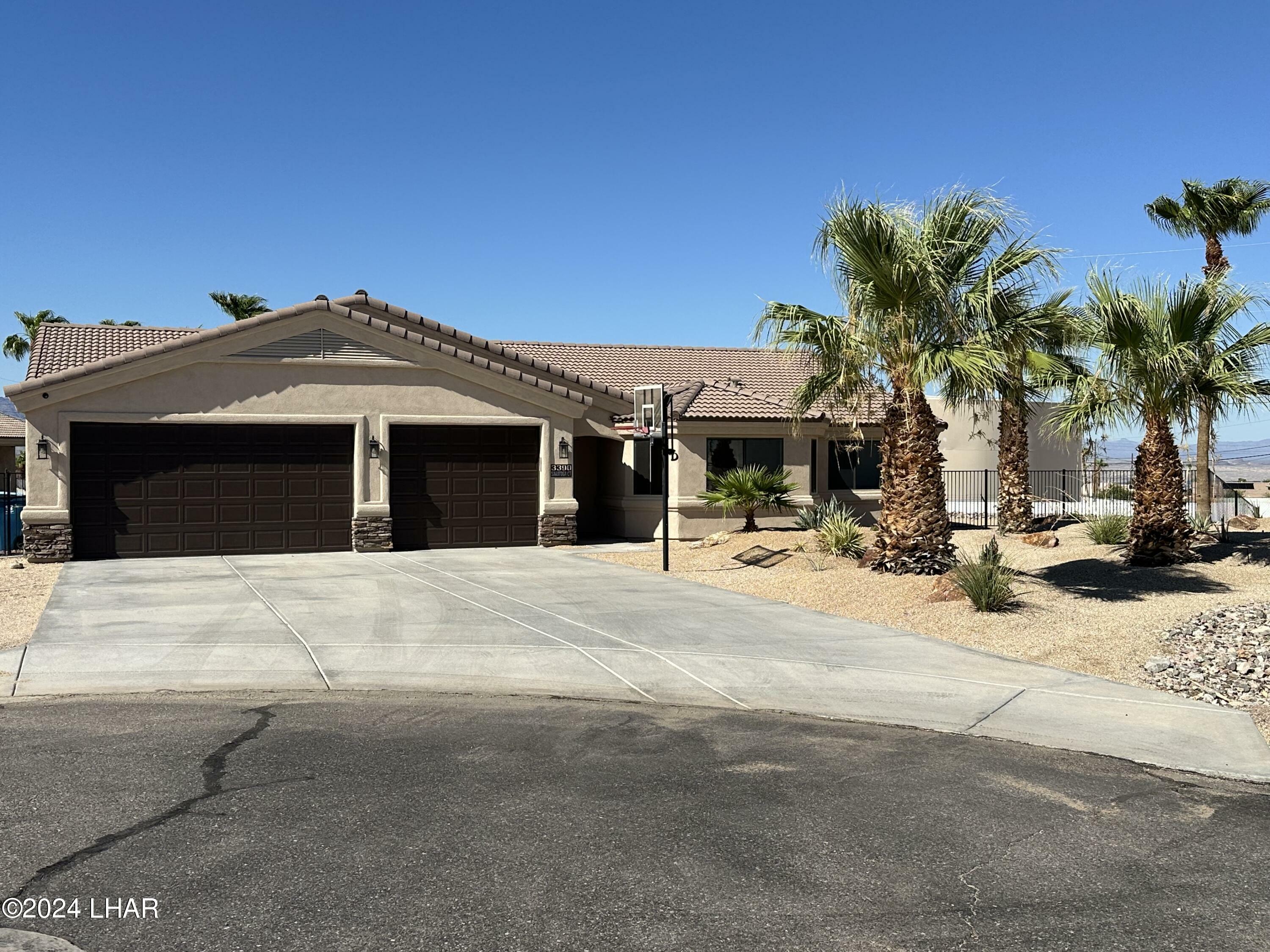 Property Photo:  3390 Saratoga Ct  AZ 86406 