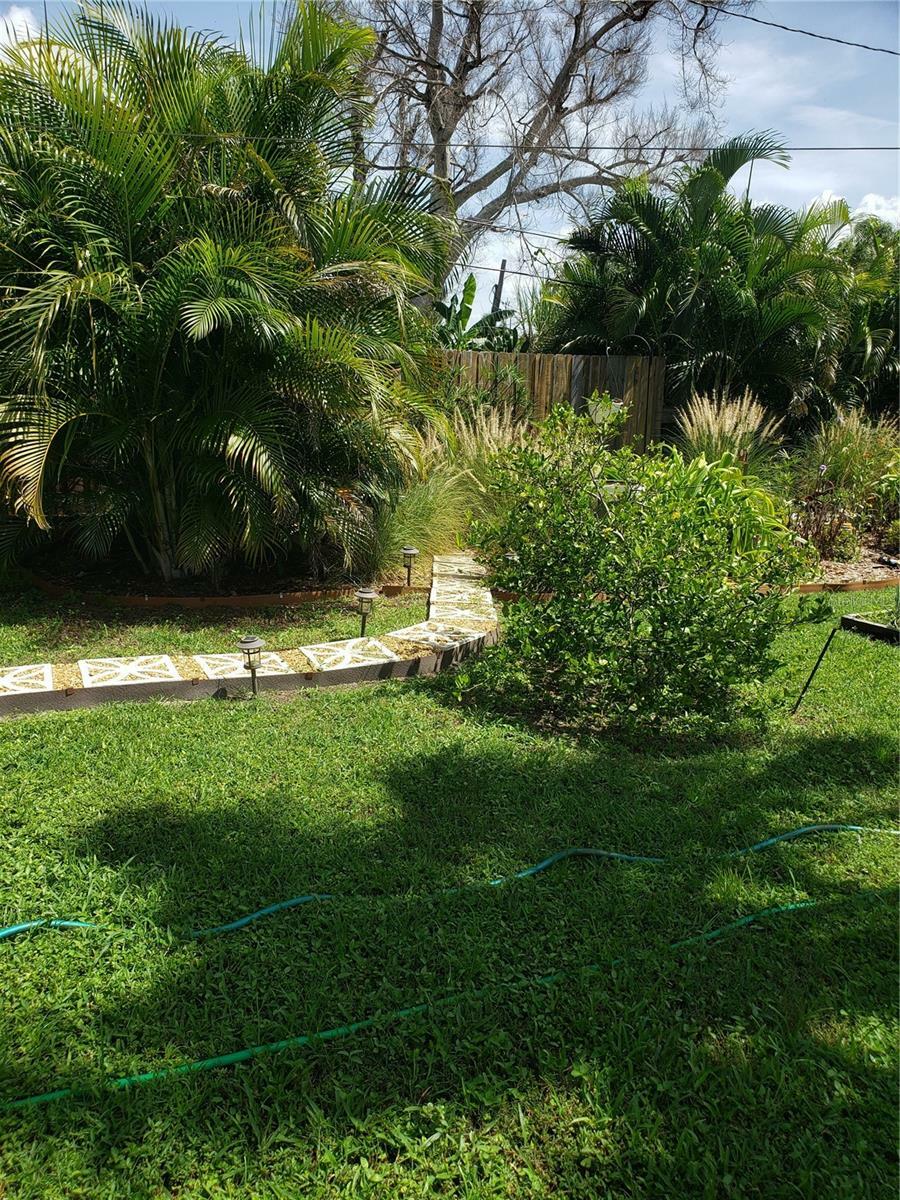 Property Photo:  6011 Bomar Lane  FL 33922 