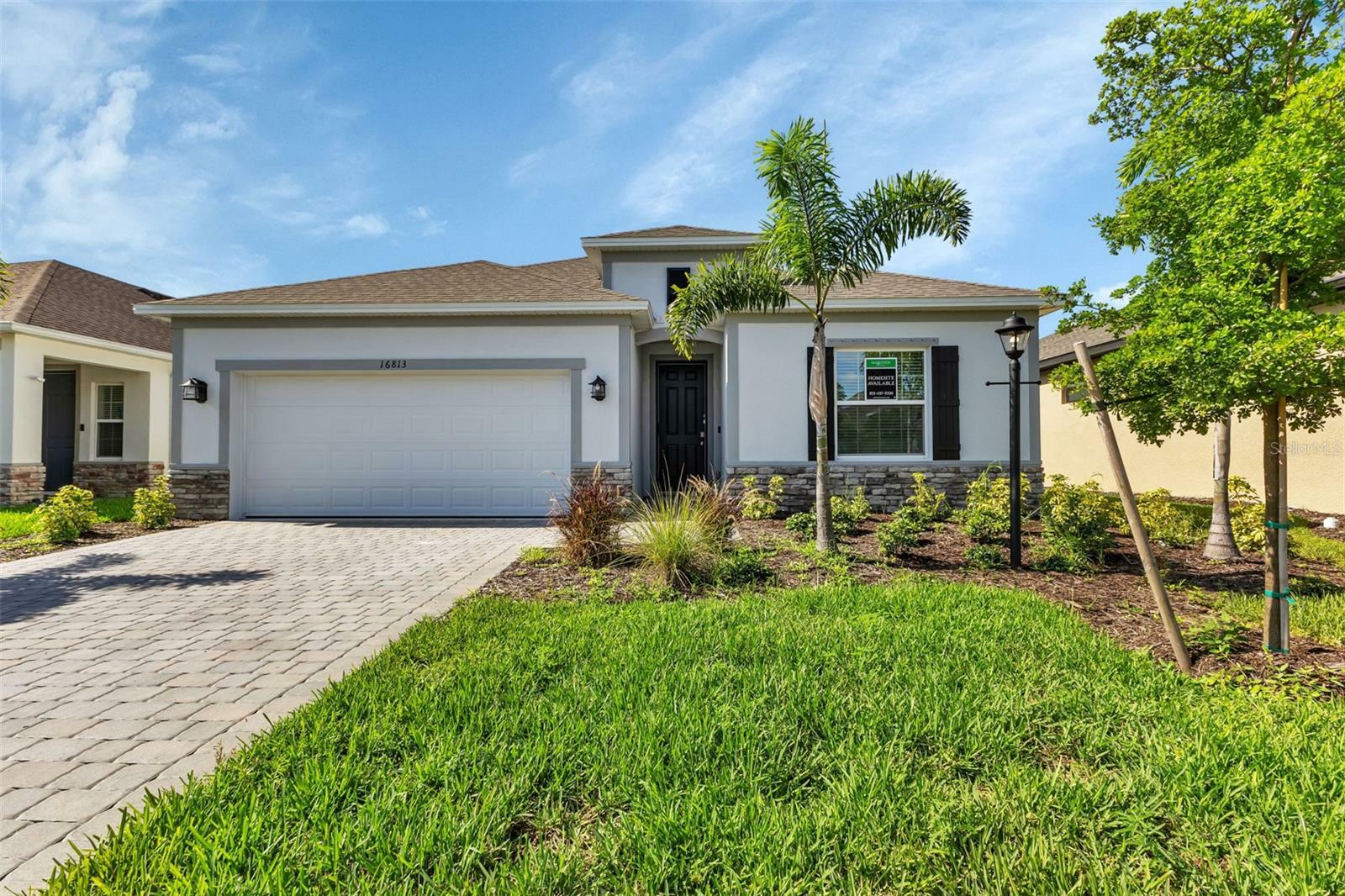 Property Photo:  16813 Canopy Garden Drive  FL 33953 