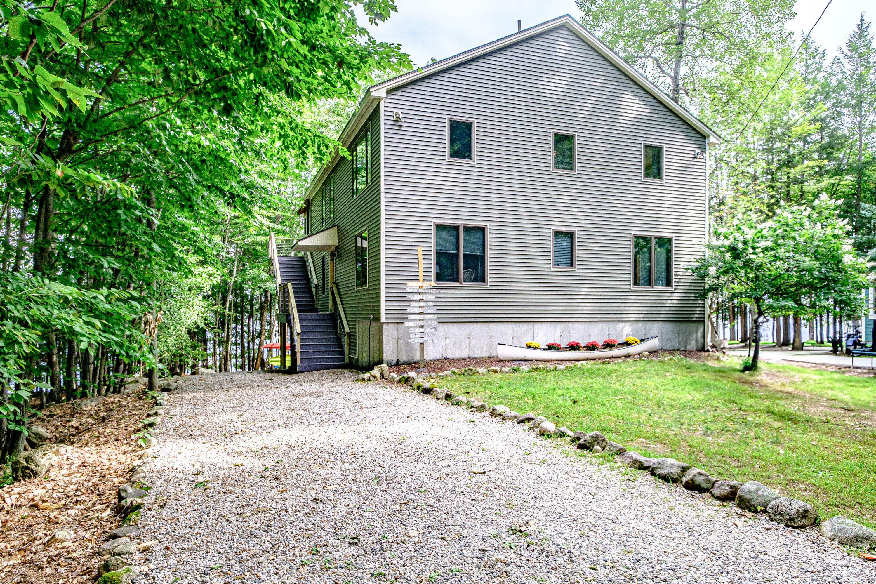 Property Photo:  186 Ridge Road  ME 04071 