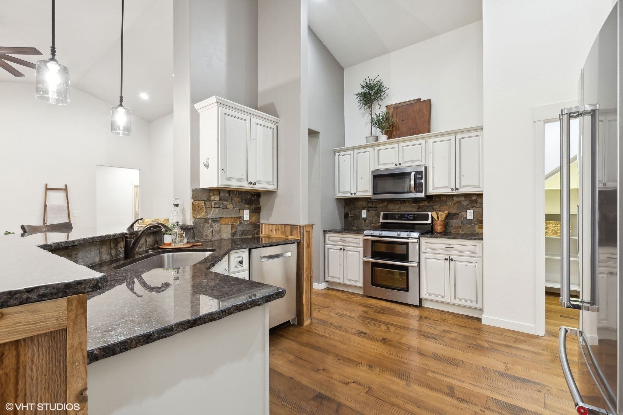 Property Photo: 216 Tavern Lane MT 59912