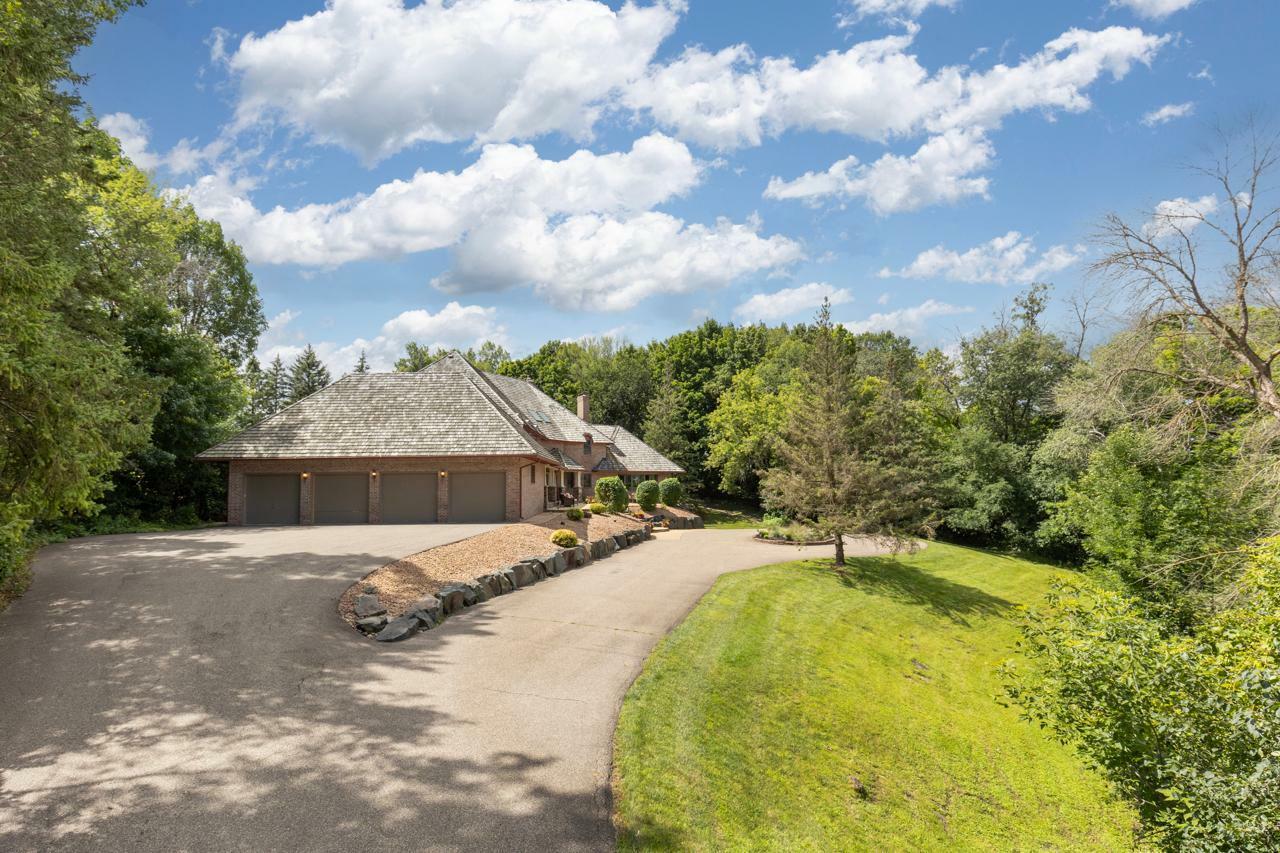 Property Photo:  1165 Wyndmere Road  MN 55391 