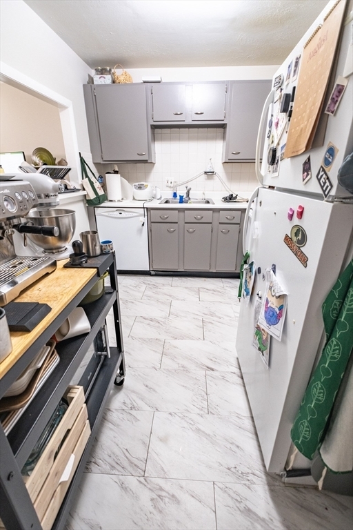 Property Photo:  121 Tremon St 421  MA 02135 