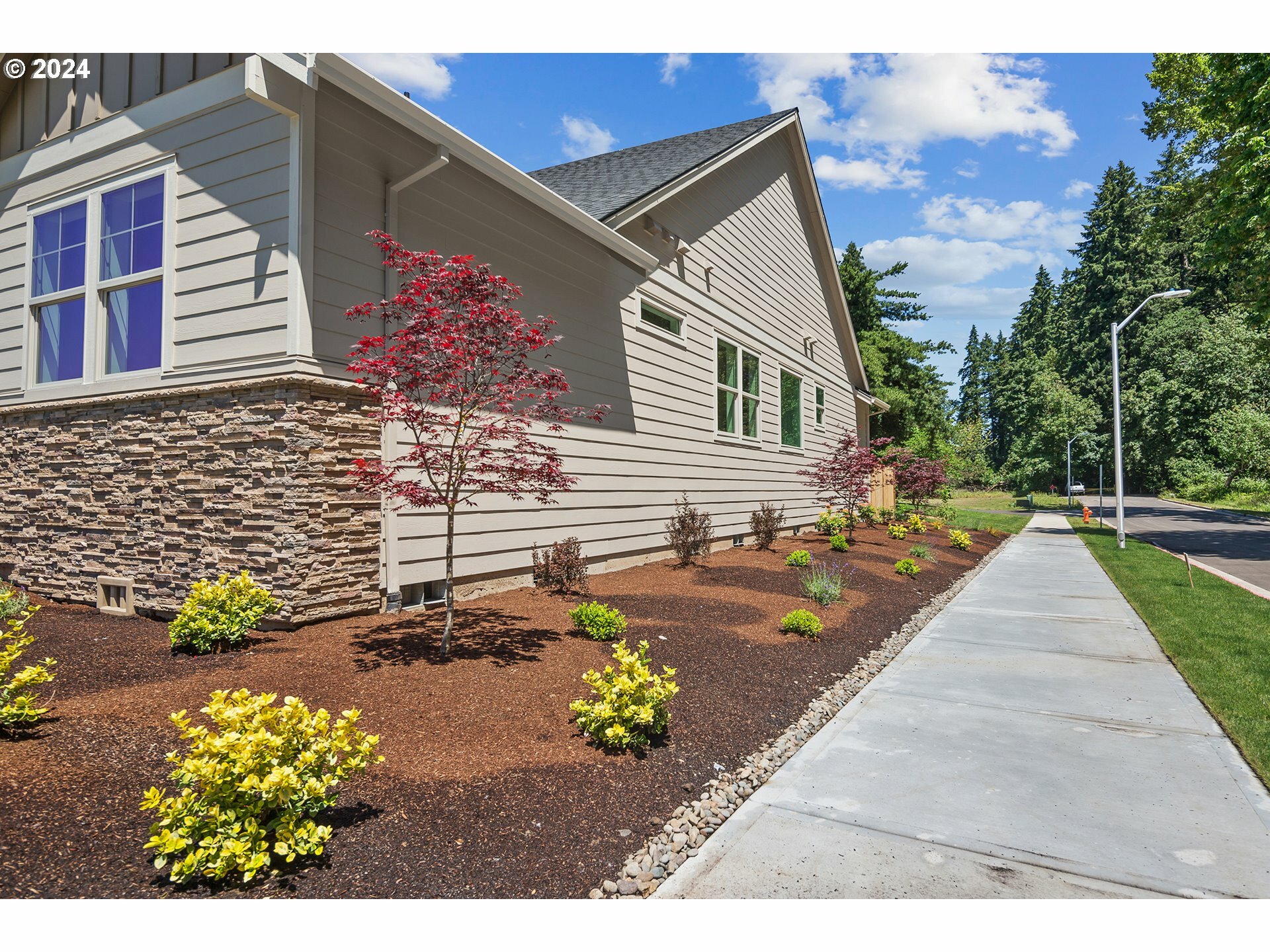 Property Photo: 2129 NE Spitz Rd OR 97013
