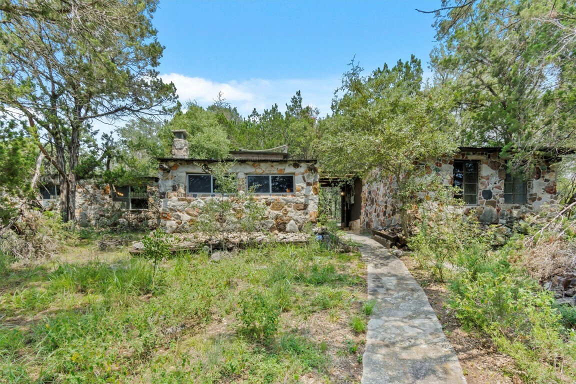 Property Photo:  301 Alpine Trail  TX 78666 