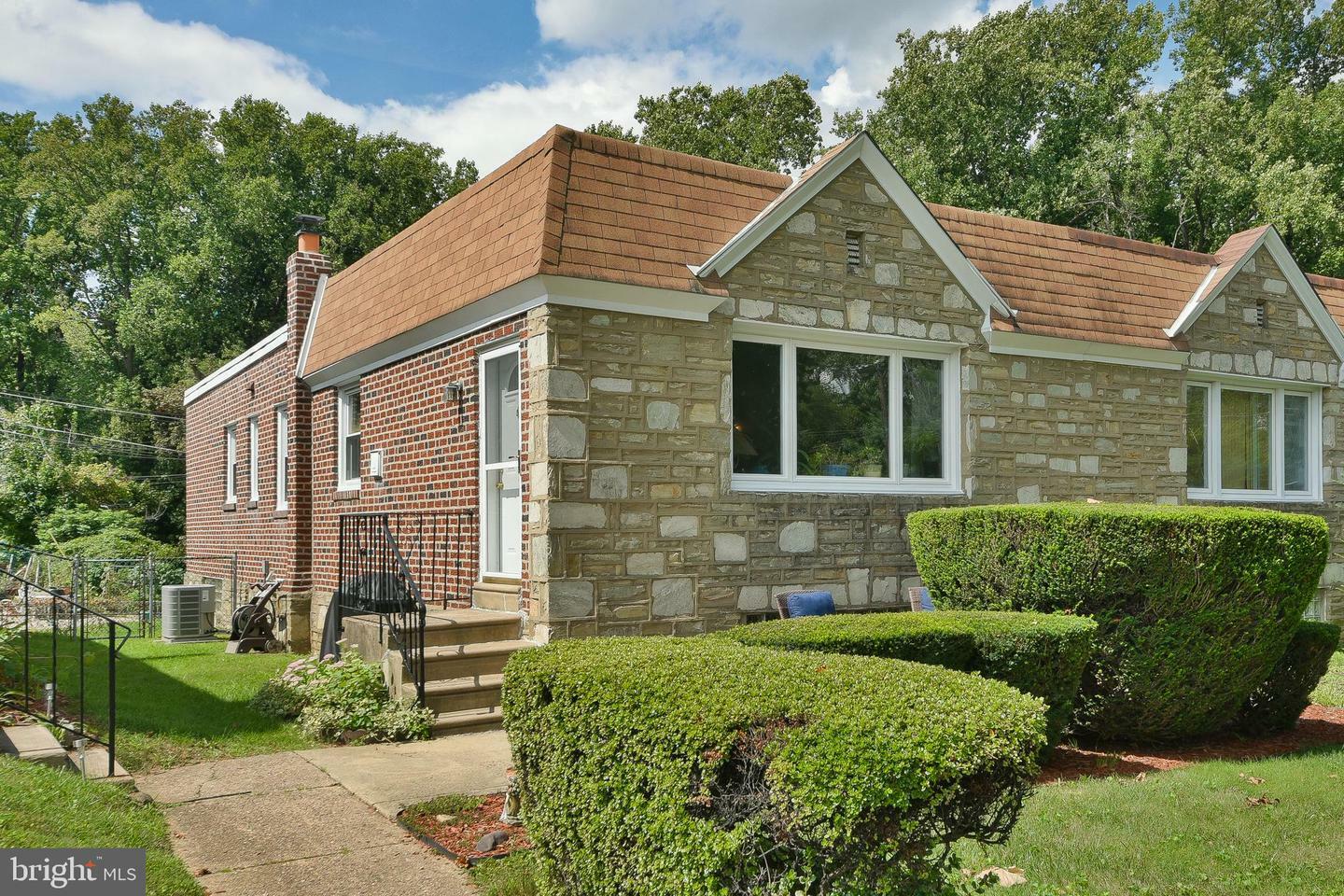 Property Photo:  8742 Frontenac Street  PA 19152 