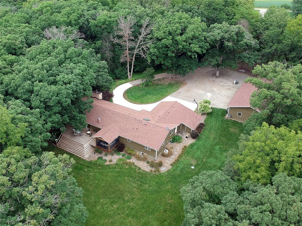 Property Photo:  2126 South Falls Drive  IA 50219 