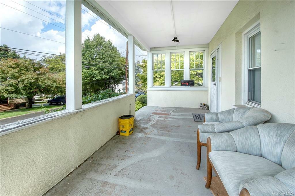 Property Photo:  54 S Lawn Avenue  NY 10523 