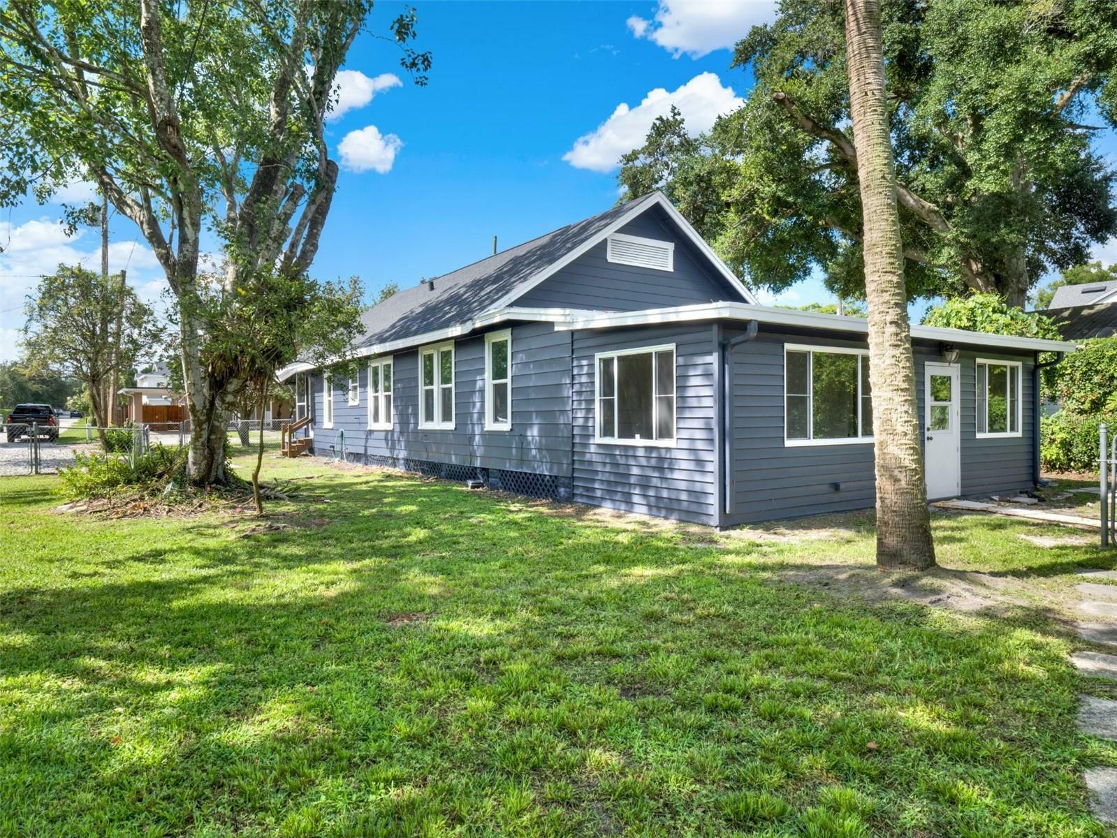 Property Photo:  1419 Miller Avenue  FL 32789 