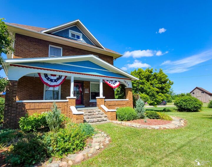 Property Photo: 1827 Newport Road MI 48166