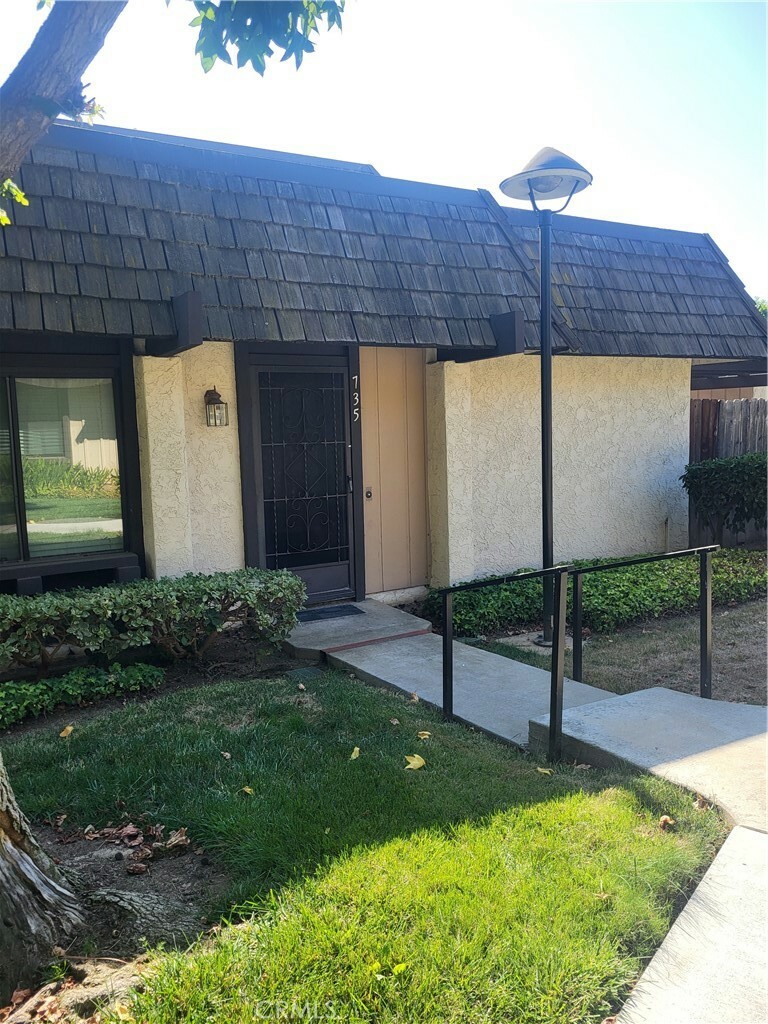 Property Photo:  735 Knollwood Lane  CA 91773 