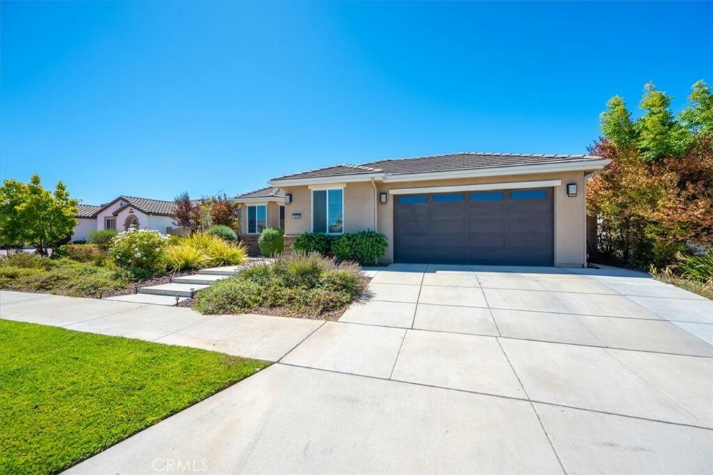 Property Photo:  1880 Silva Drive  CA 93454 