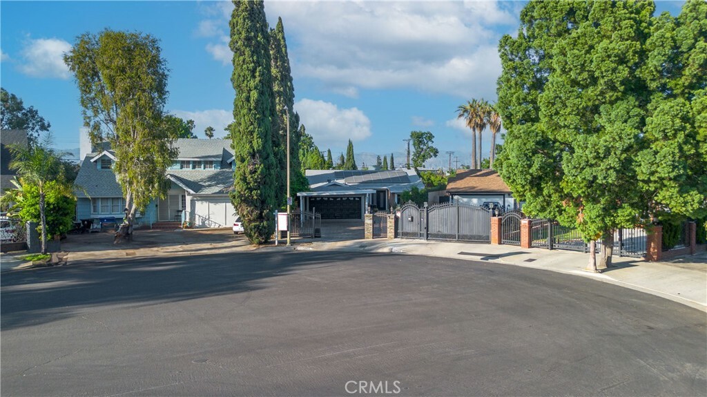 Property Photo:  13431 Ebell Street  CA 91402 