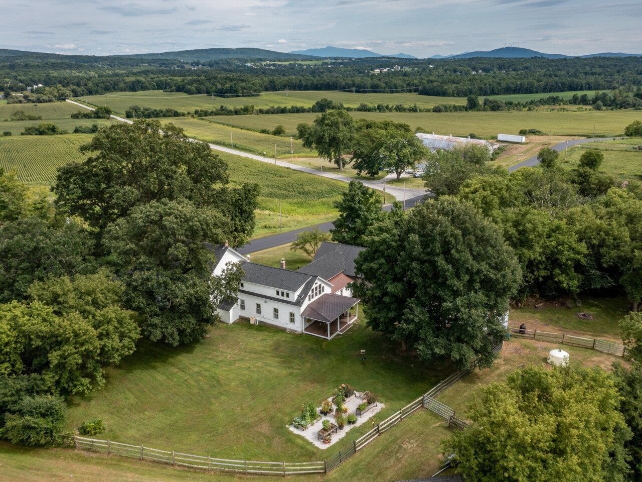 Property Photo:  1973 Polly Hubbard Road  VT 05478 