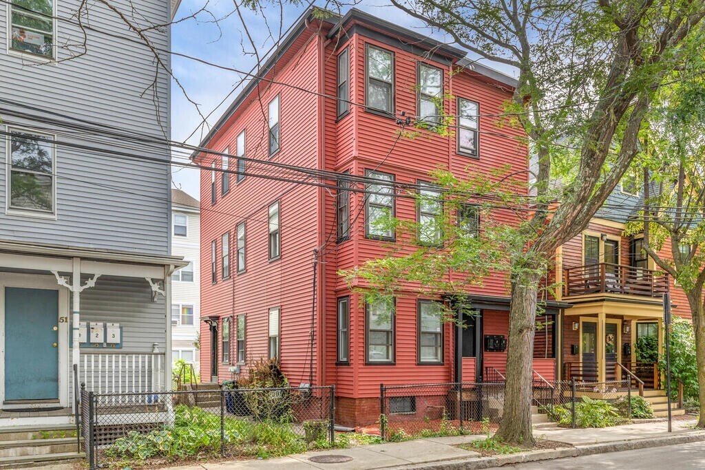 Property Photo:  49 Harrison Street 1  MA 02143 