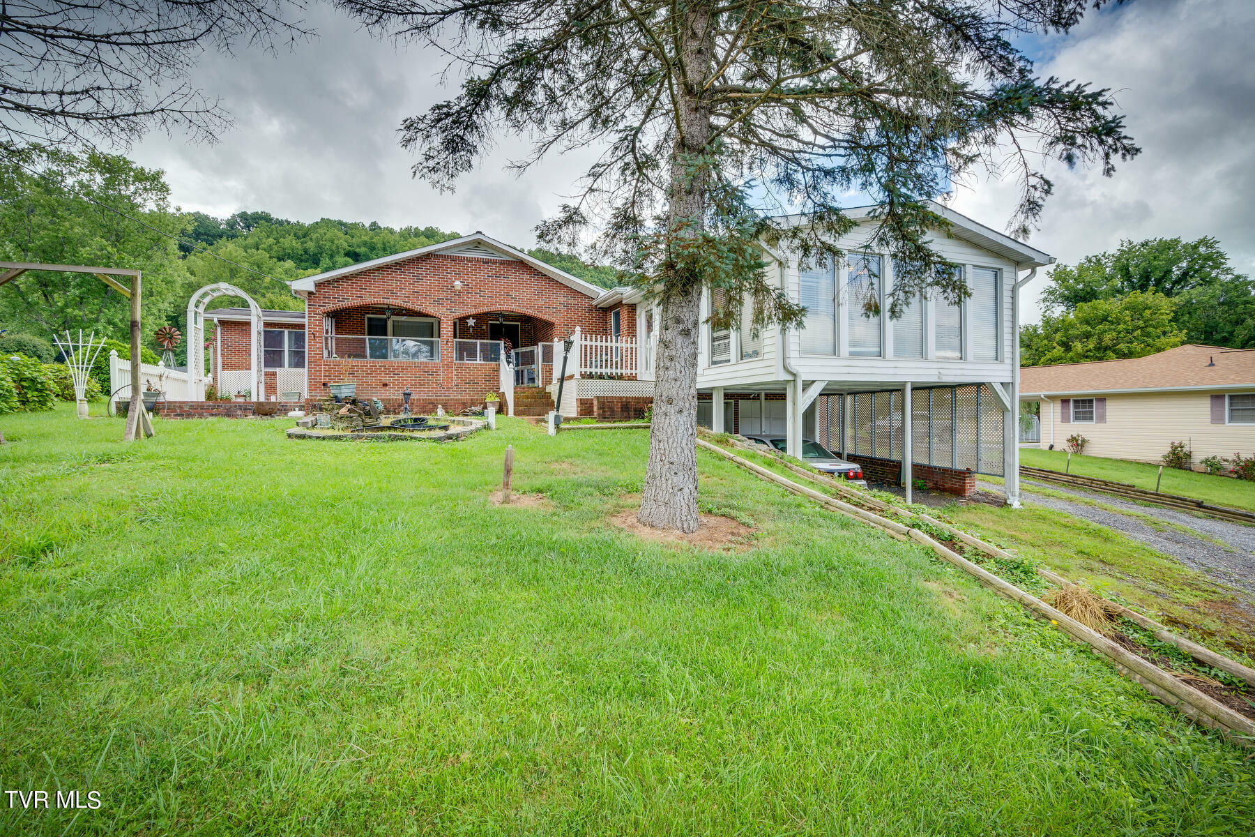 Property Photo:  363 Cooks Valley Road  TN 37664 