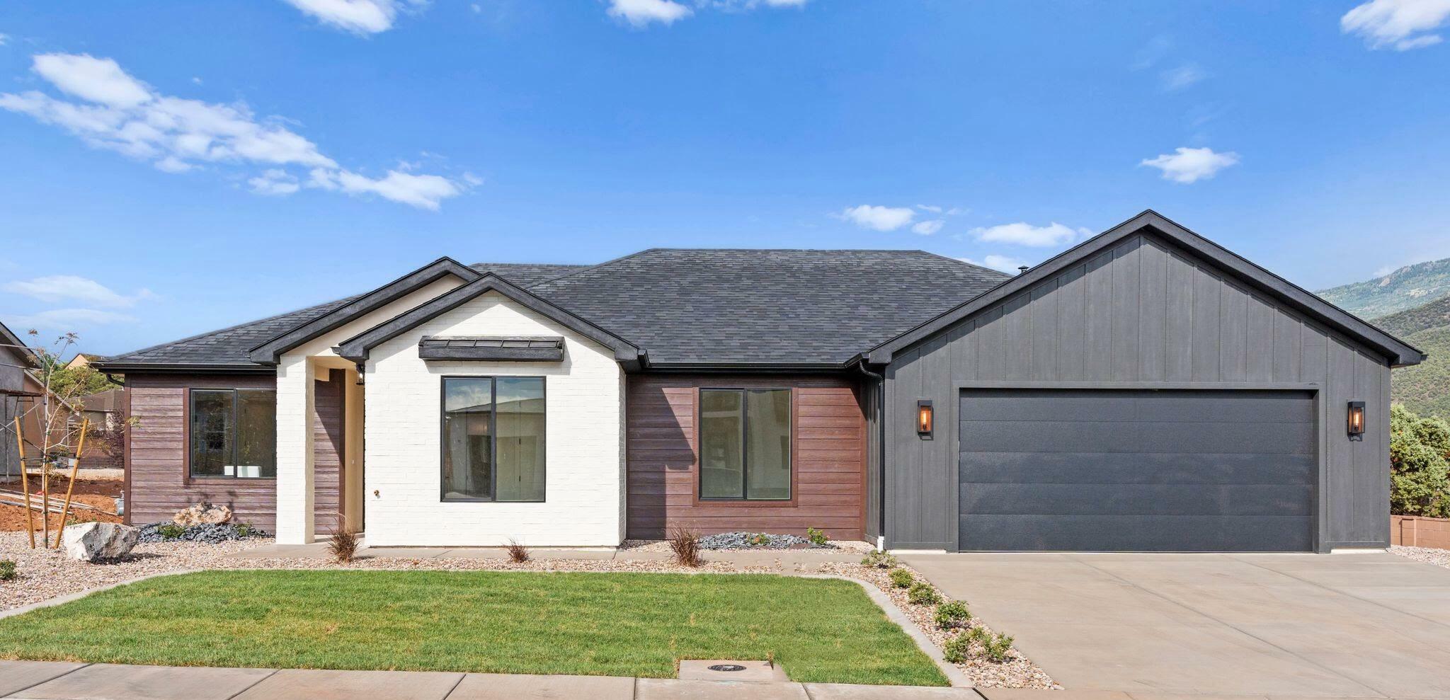 Property Photo:  2185 S Bluff Drive Dr  UT 84720 