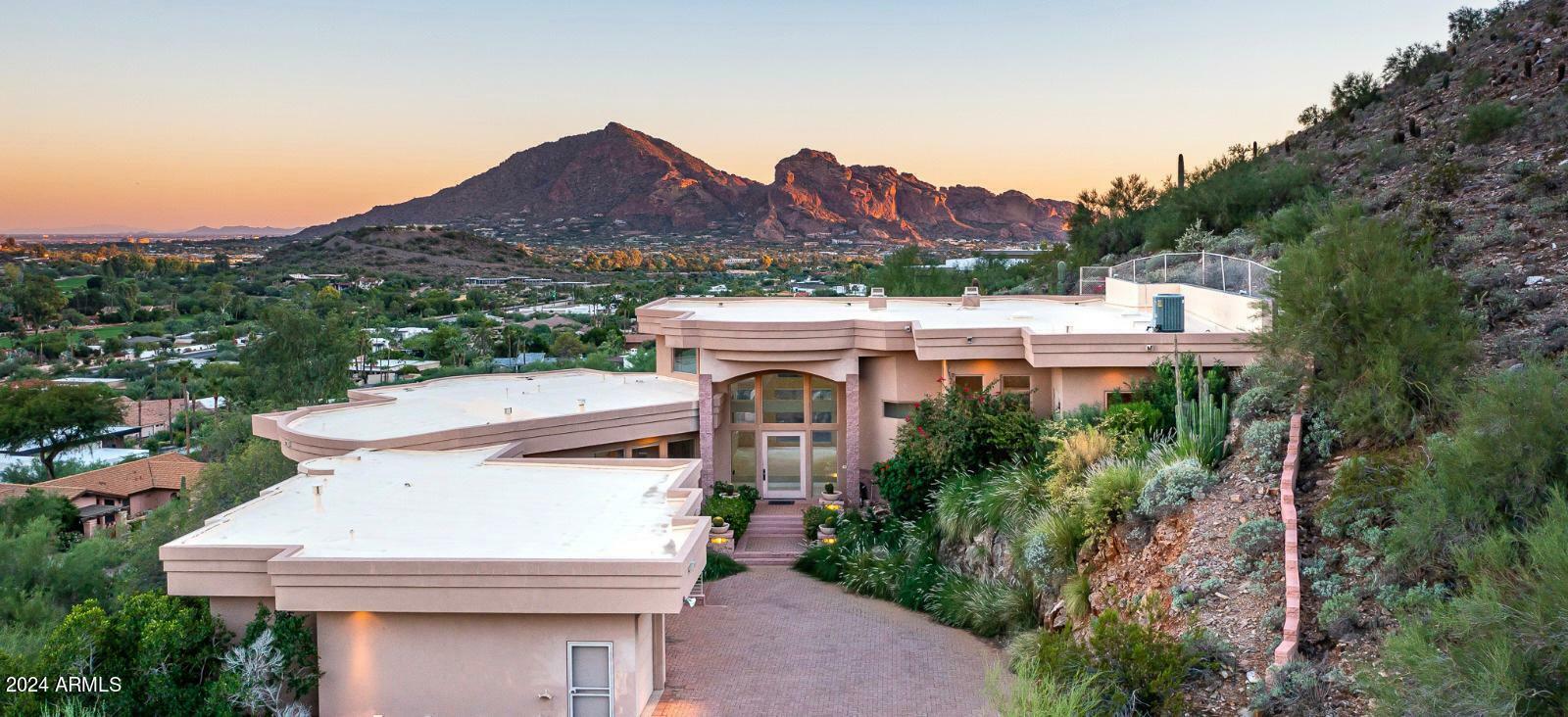 Property Photo: 7702 N Moonlight Lane AZ 85253