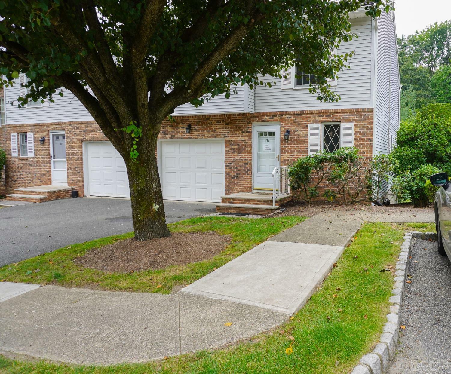 Property Photo:  39 Jaime Court  NJ 07950 