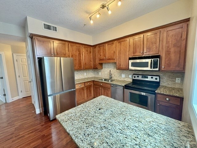 Property Photo:  135 E Prairie Avenue 1-4  IL 62523 