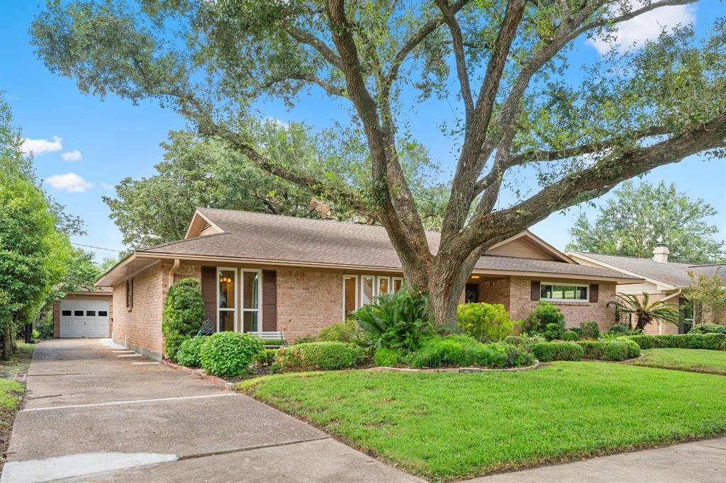 Property Photo:  5530 Cheena Drive  TX 77096 